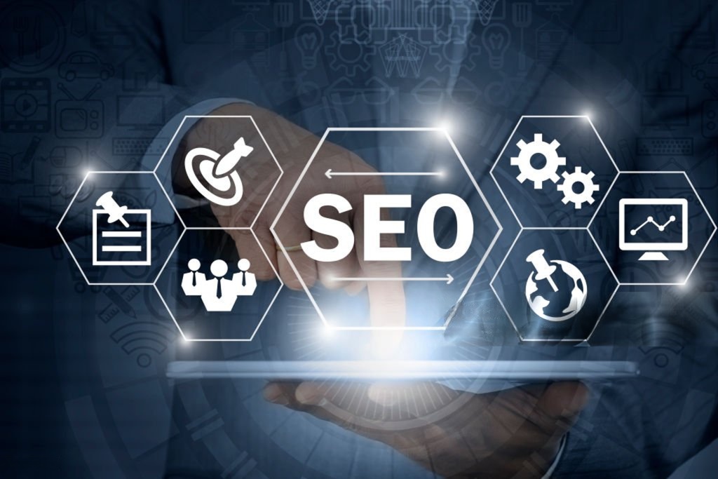 AI Writing Tools vs Human Creativity